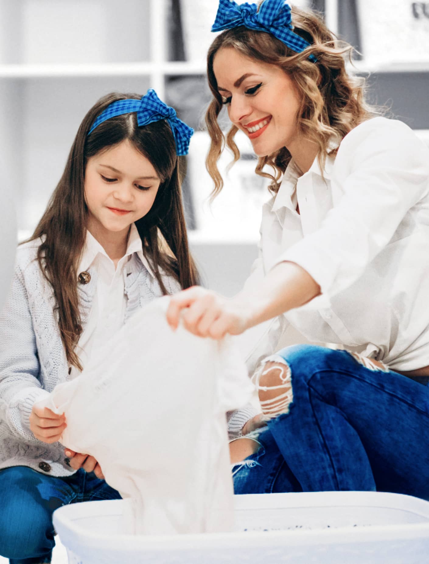 We Have Over 20 Years Of Experience In Laundry Services Mother And Daughter Laundry Image Right - Laundry X Webflow Template