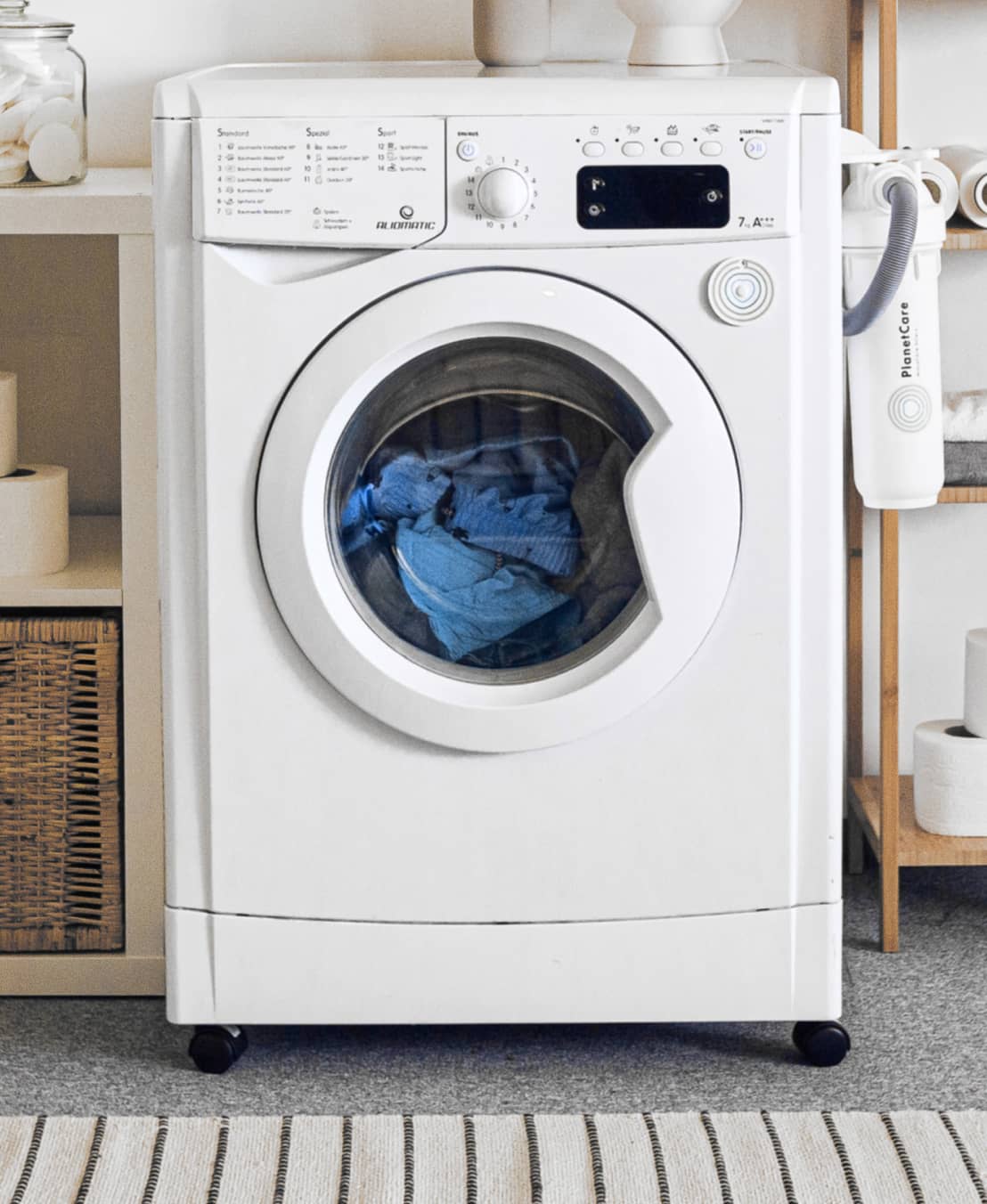 Coming Soon Washing Machine - Laundry X Webflow Template