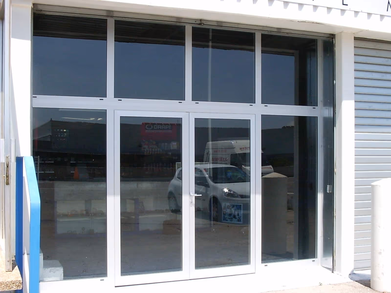 Vitrines aluminium pour locaux commerciaux Marseille Aubagne
