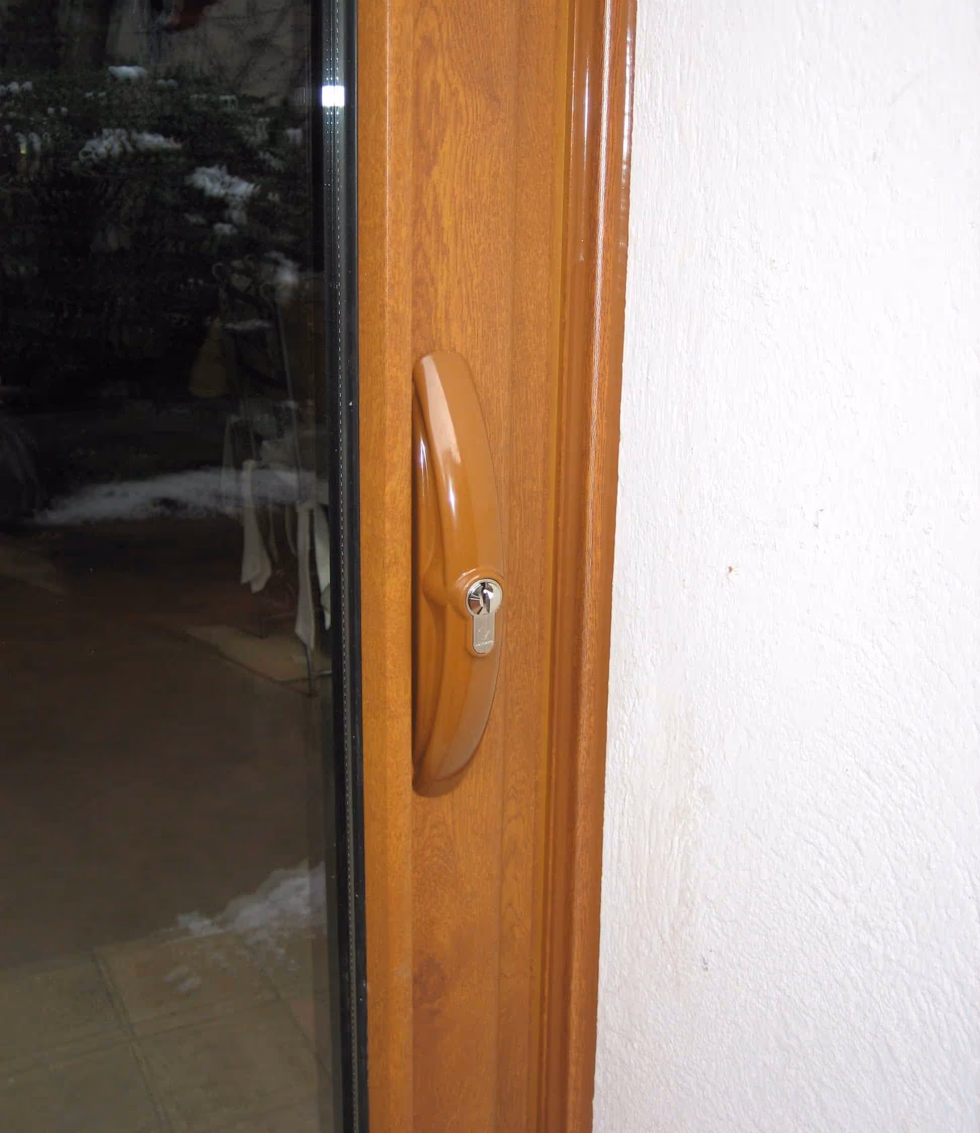 Aluminium chene dore Aubagne