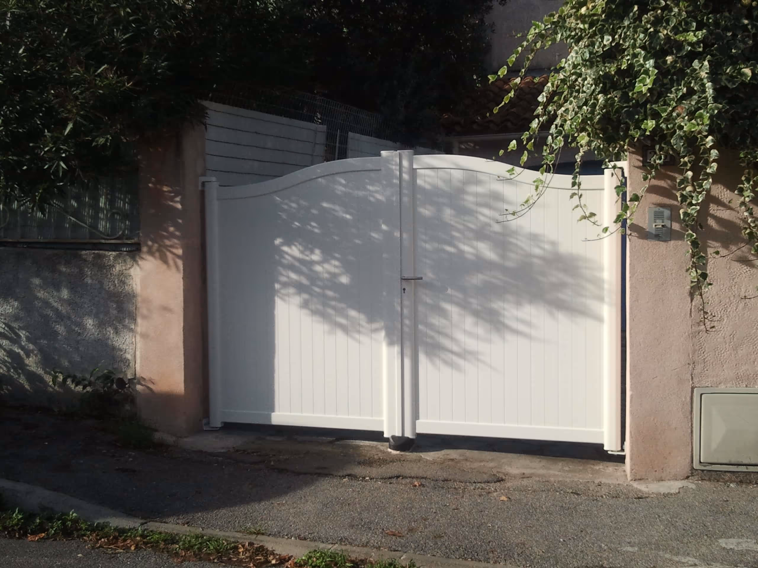 Portail aluminium plein Aubagne