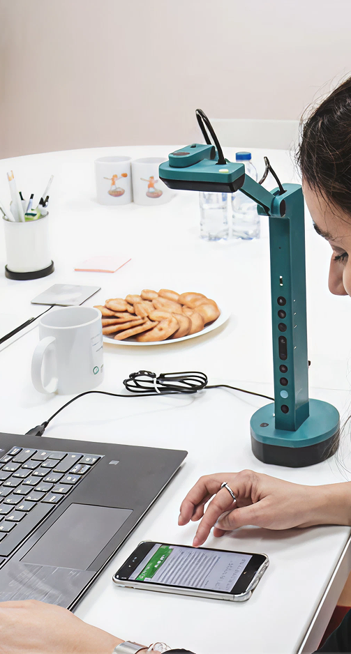 person interacting with Galp's app