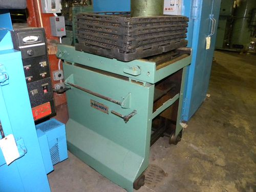 Lindberg/Hevi-Duty Charge Car