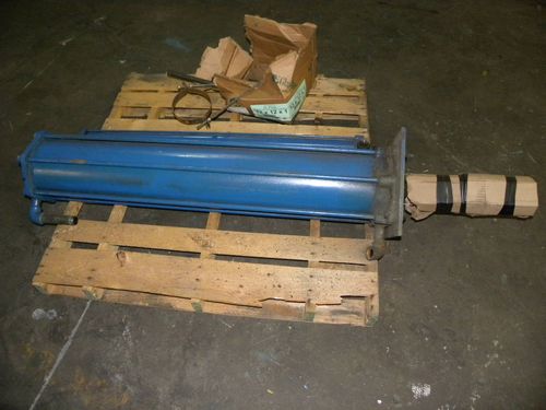 Surface - Dunk & Spray Washer with Roller Rail Hearth