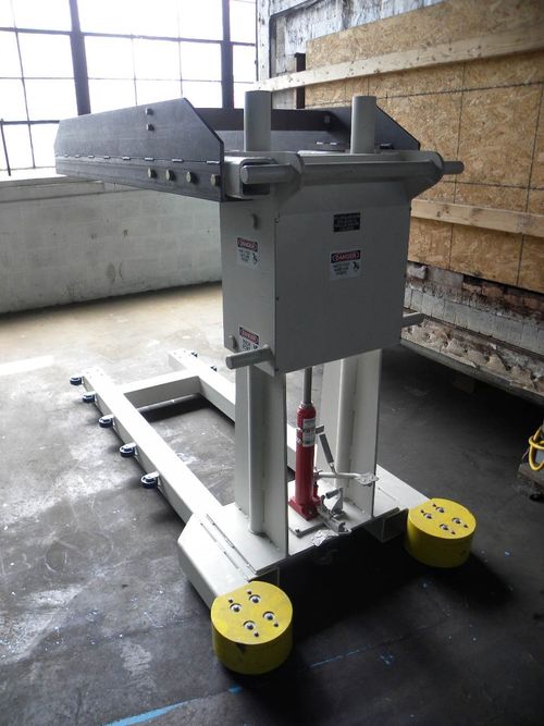 Ipsen Vacuum Furnace Loader