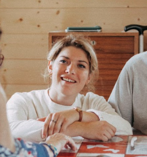 Claire Peillon, Directrice Pôle Bénéficiaire chez MonSenior