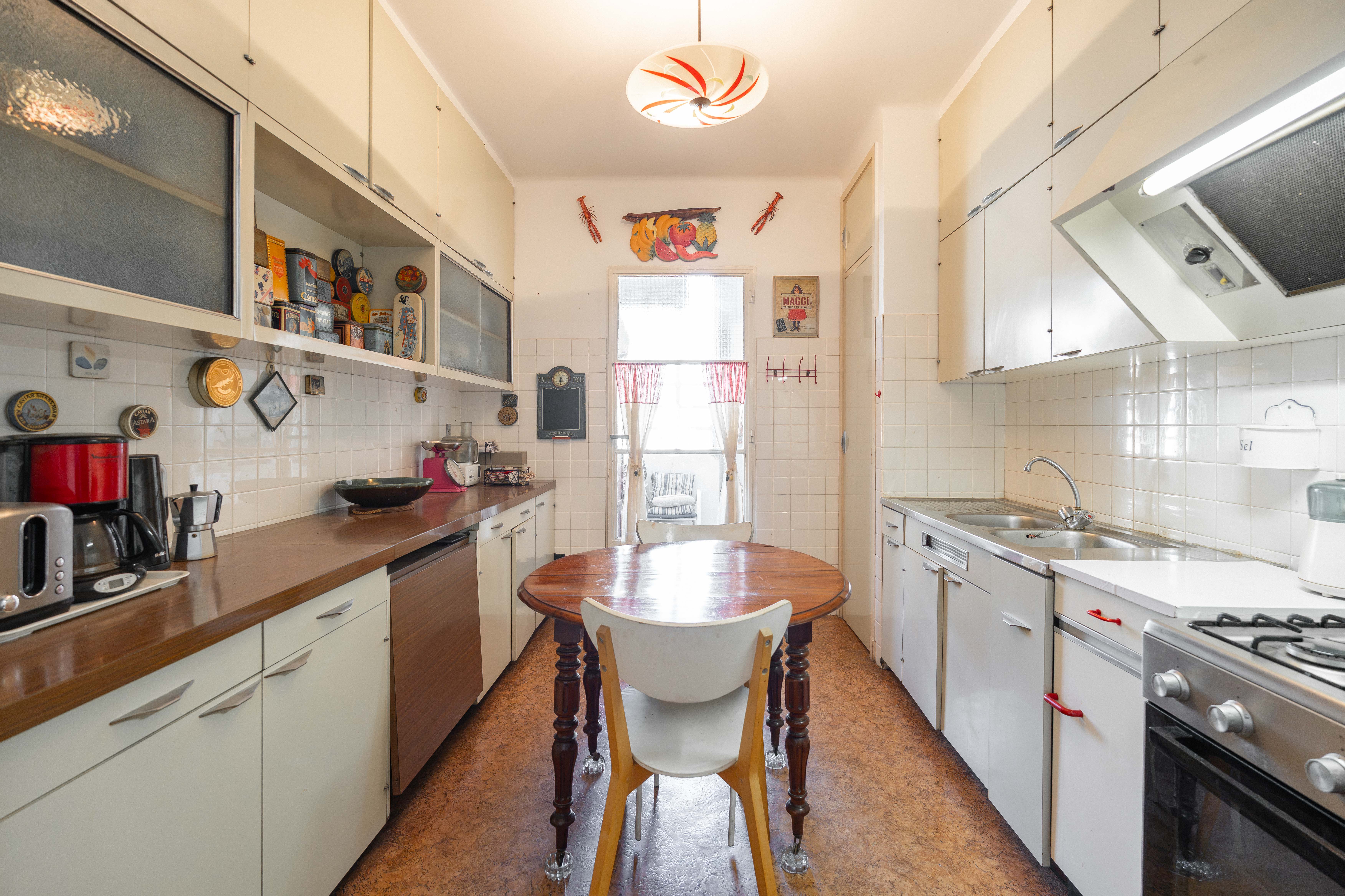 cuisine et sa loggia fermée