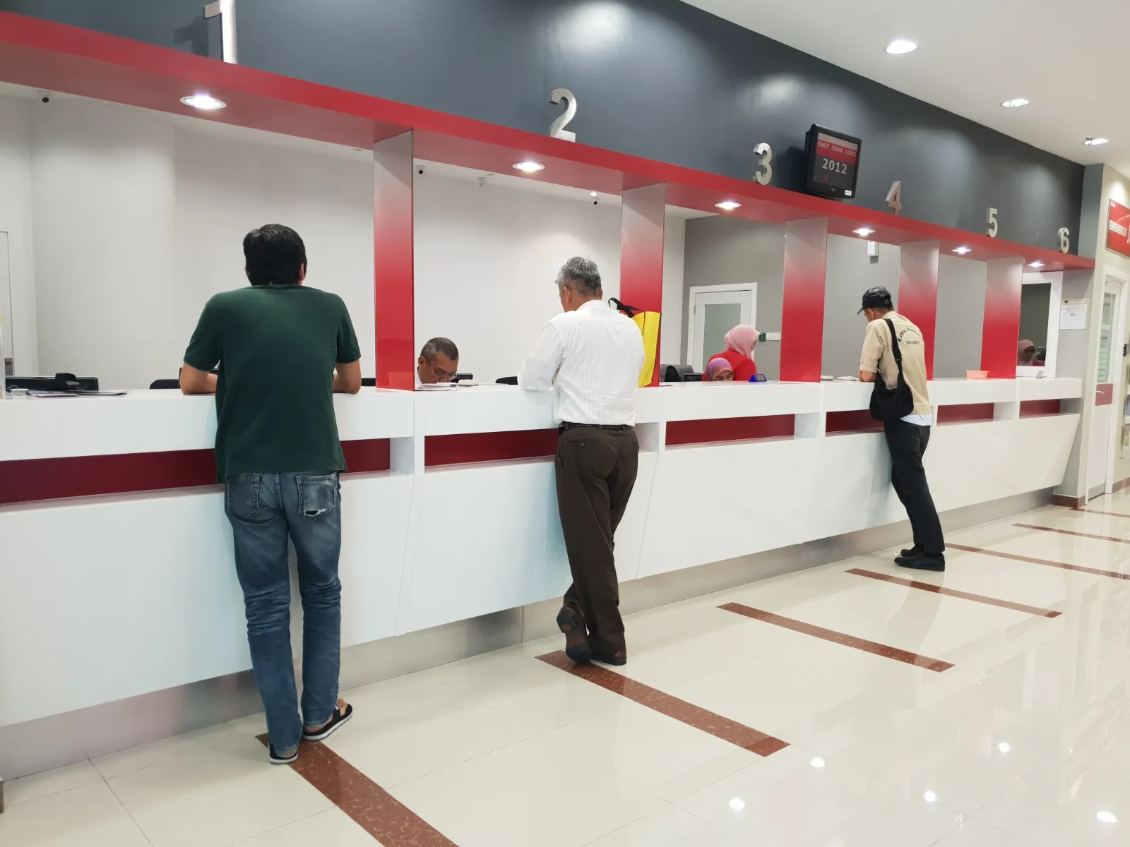 Fast, reliable internet with IO by HFCL's ion4xi Indoor Access Point powering digital transactions and kiosks