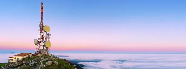 Power Solutions: AC/DC PoE Injectors