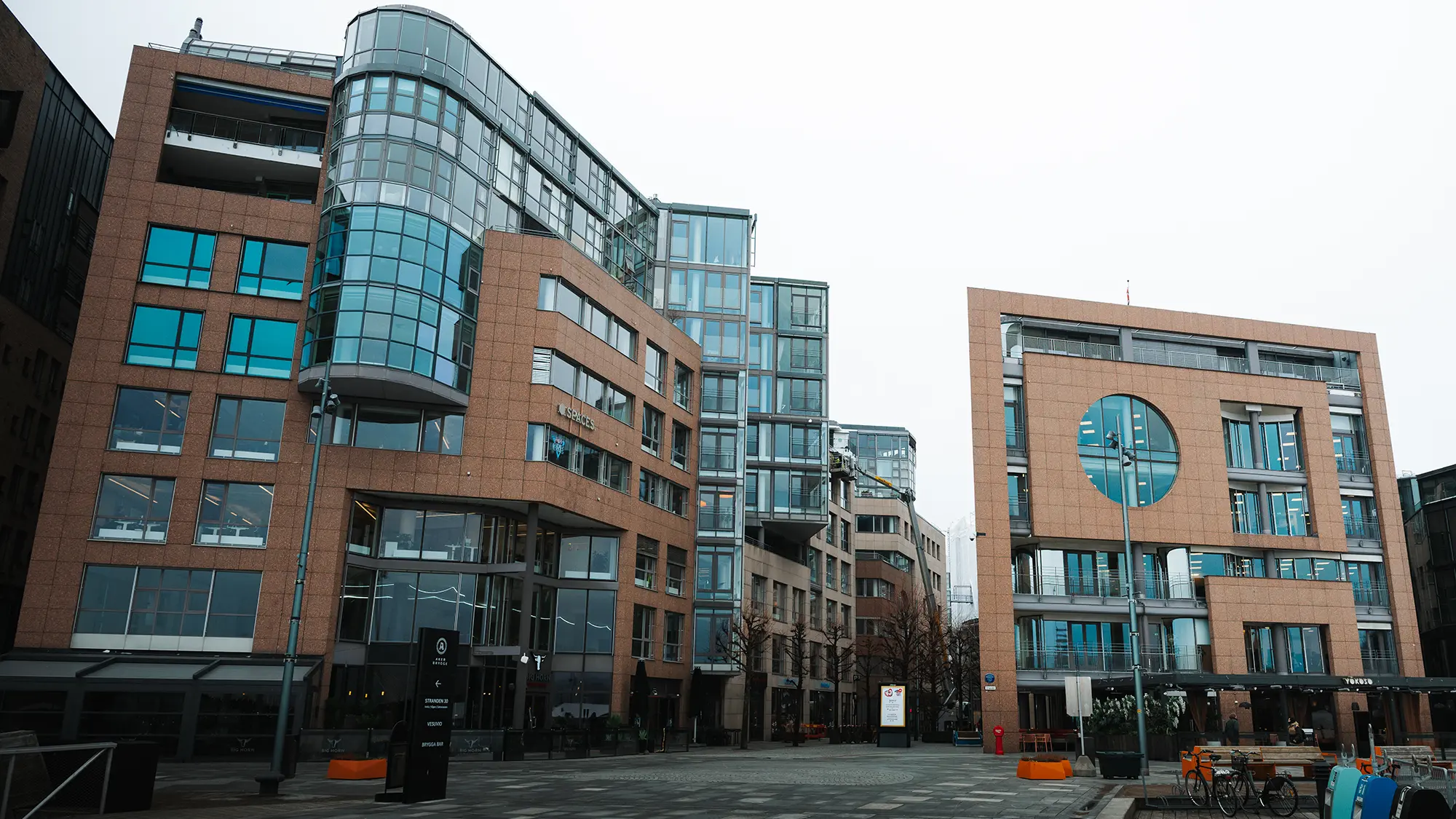 Aker Brygge / Fjordalléen 16