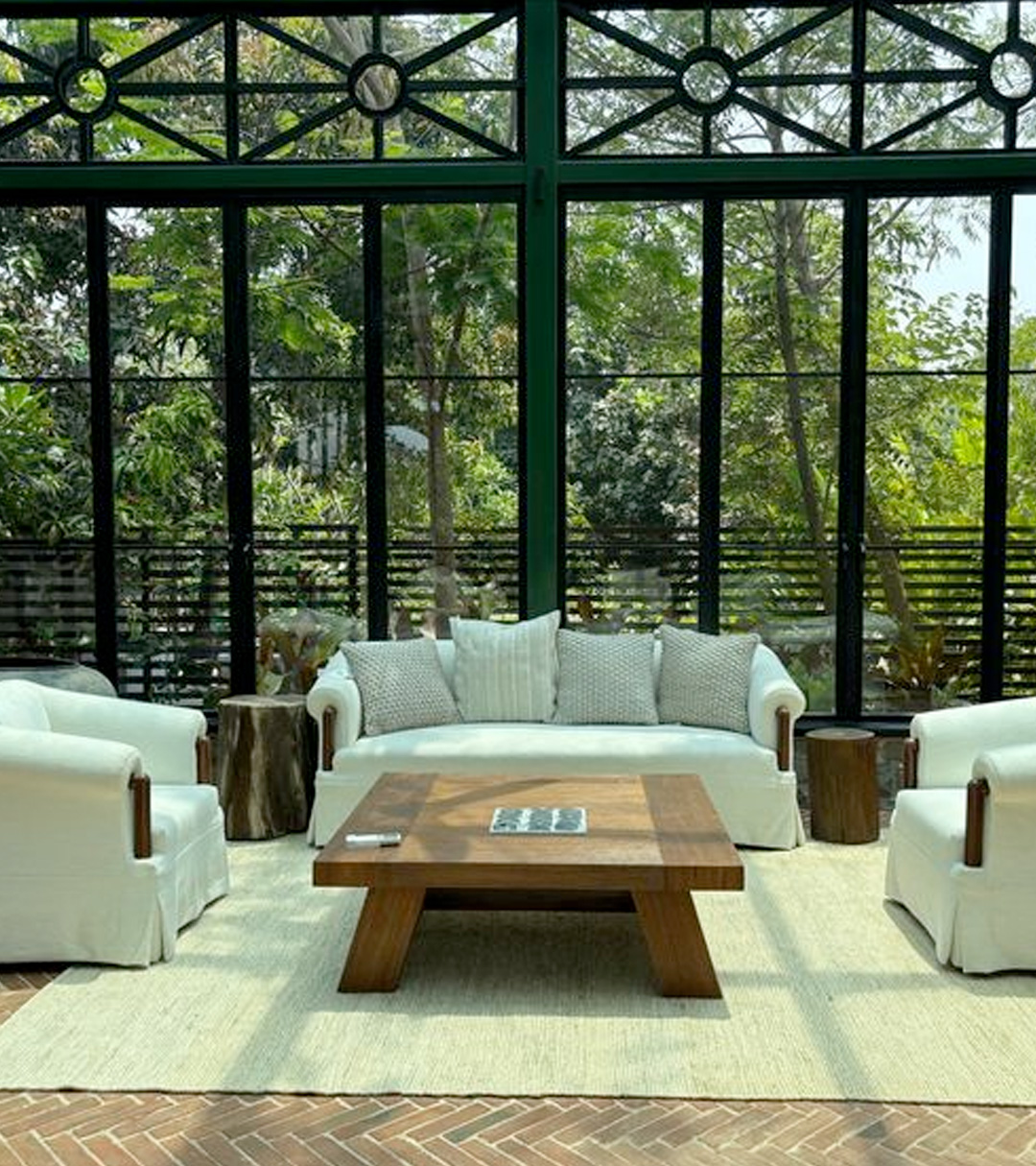 mini churros with creme honey caramel dip