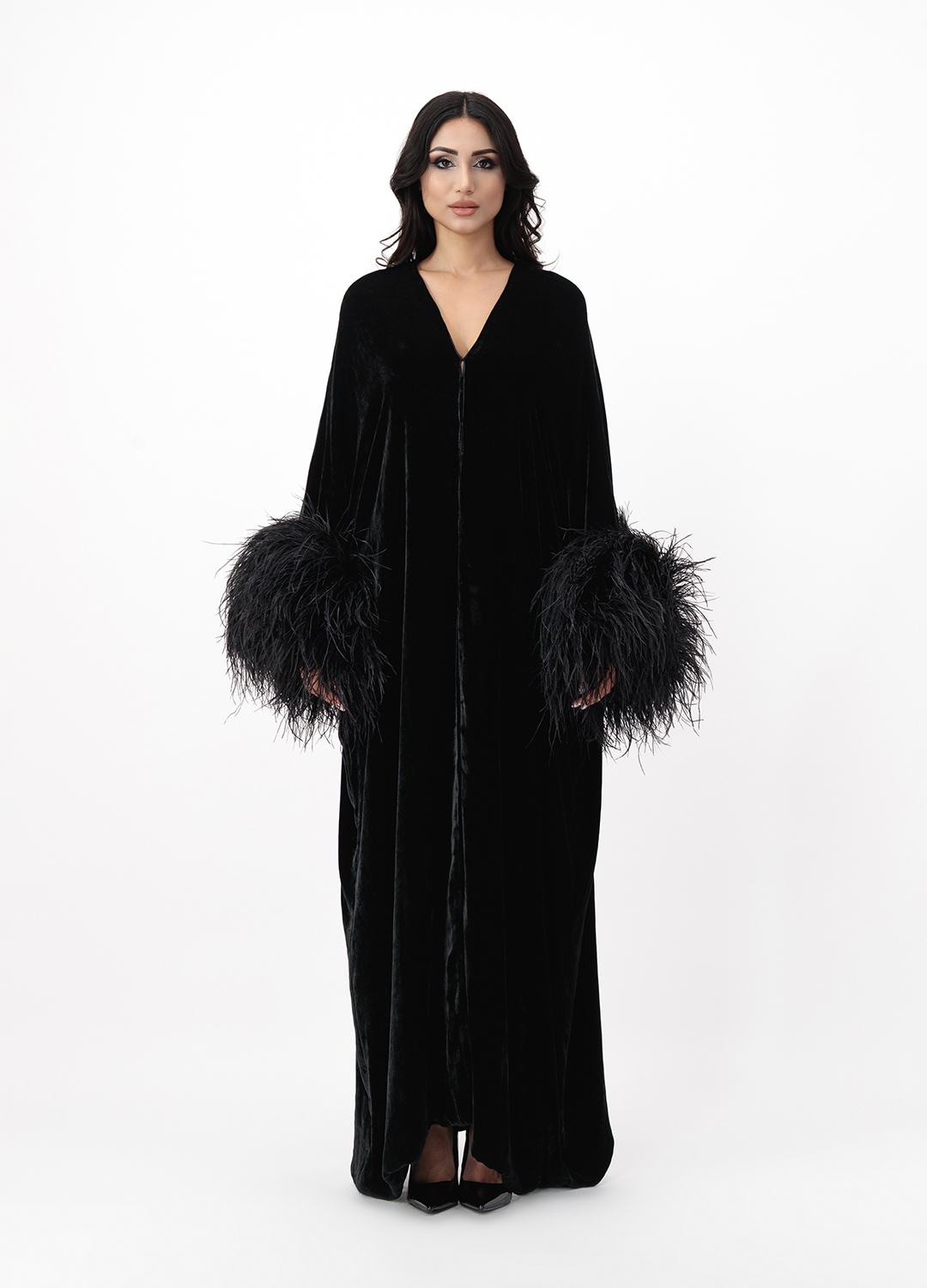 Black Abaya AA2025P0019 - Velvet Abaya decorated with feathers on the sleeves - order online. High quality. Delivery worldwide.