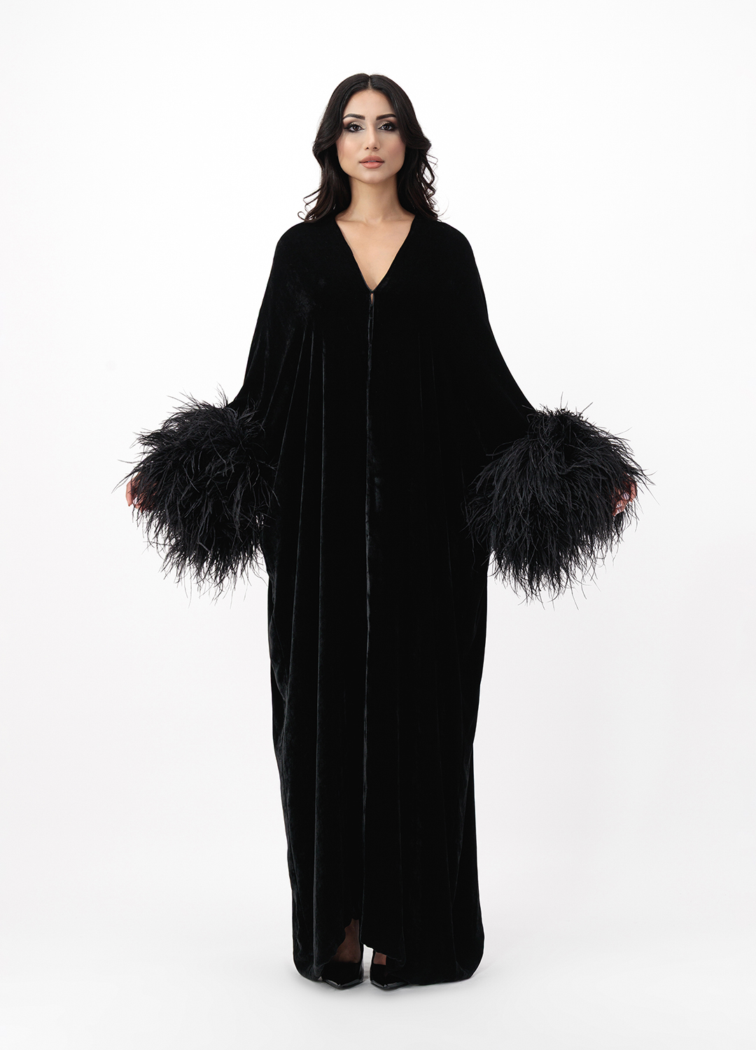Black Abaya AA2025P0019 - Velvet Abaya decorated with feathers on the sleeves - order online. High quality. Delivery worldwide.