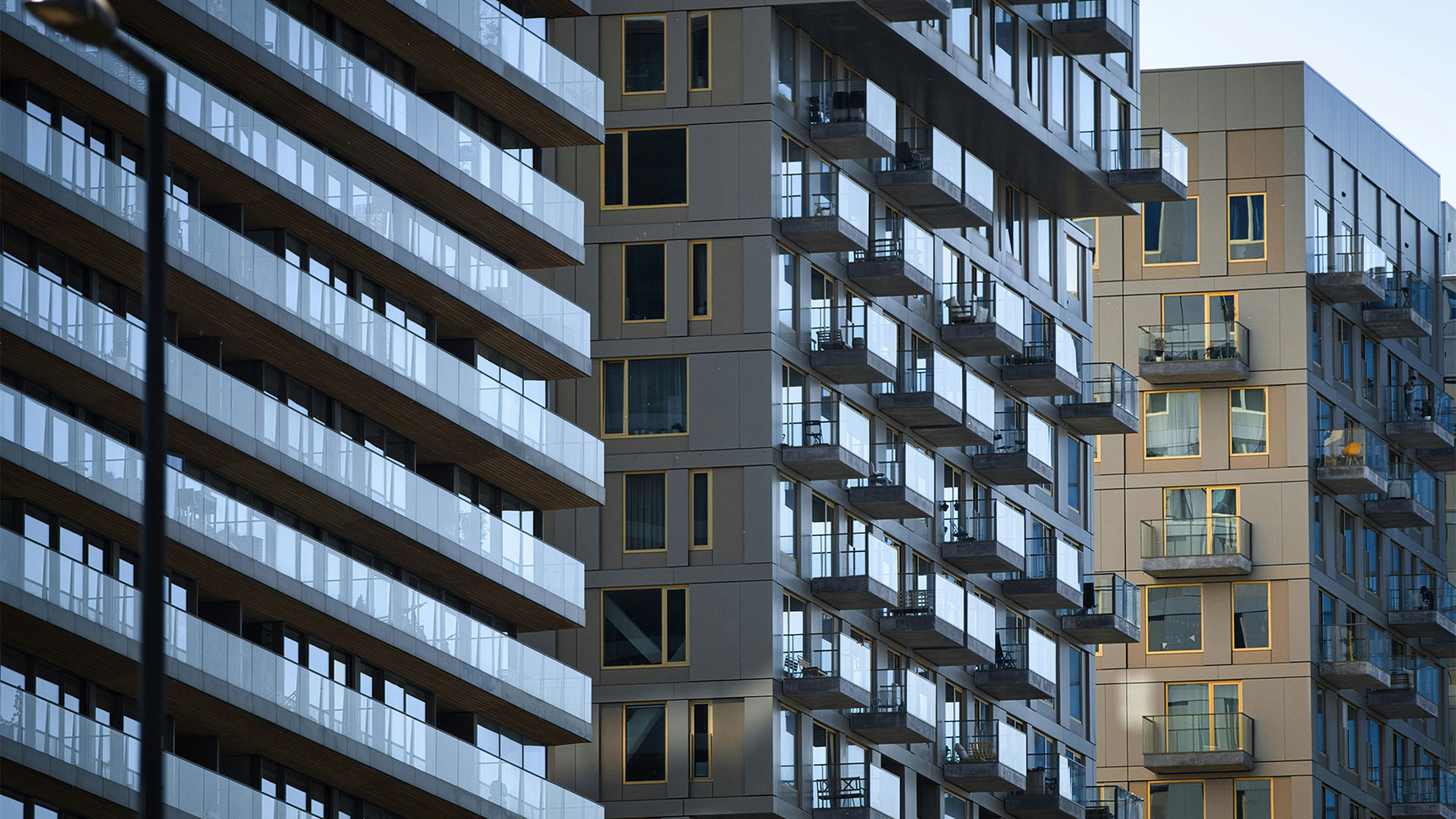 Apartment building