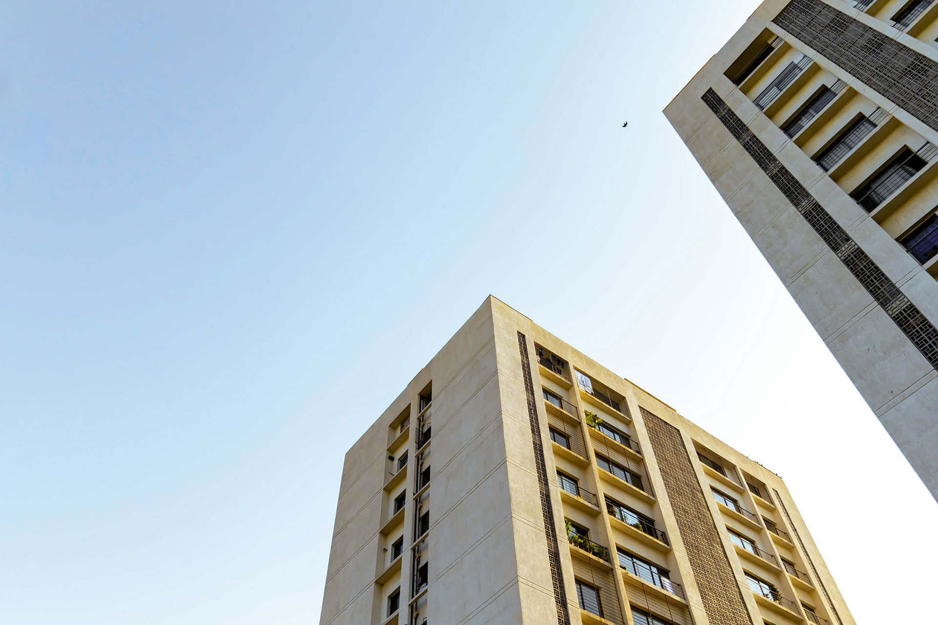 Key Factors in Choosing UK Buy-to-Let Opportunities Apartments