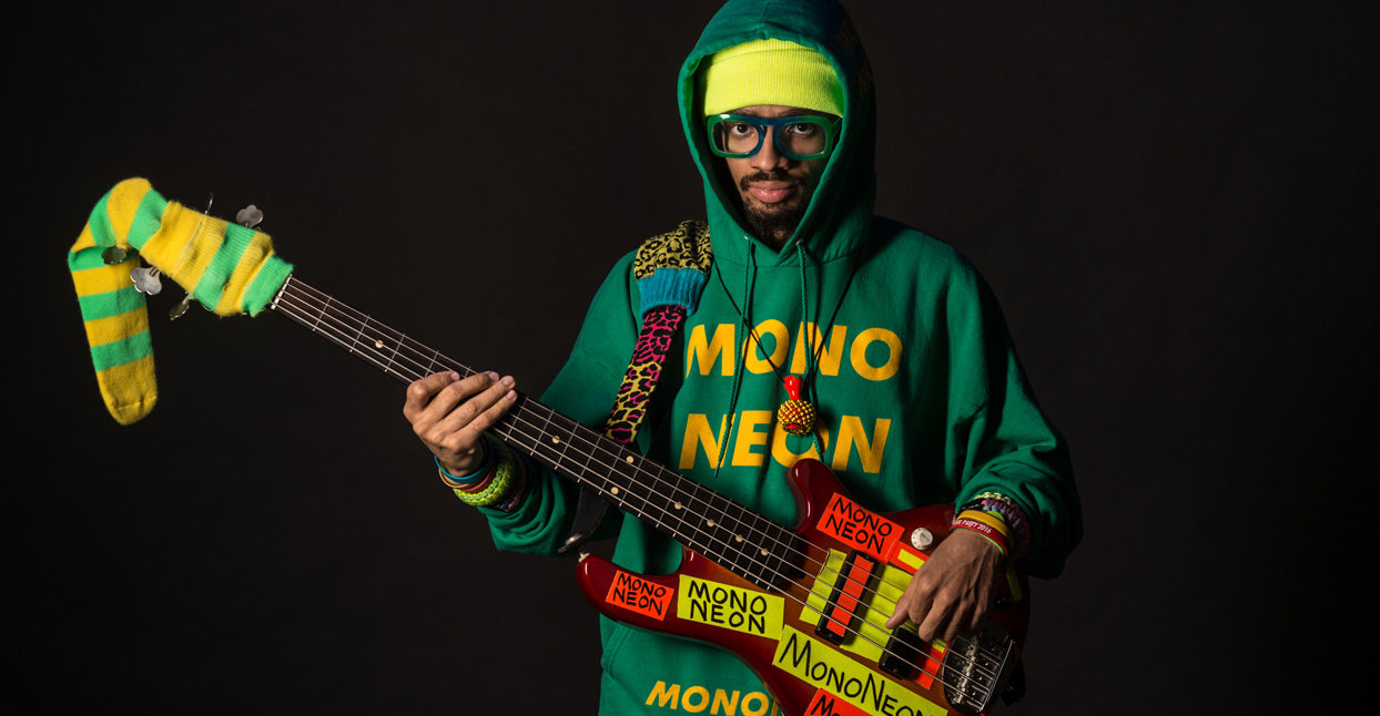 MonoNeon - notable bass players