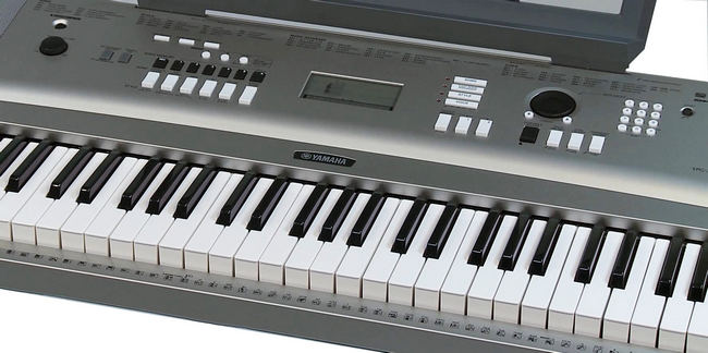 Yamaha YPG-235 review - Best Choice for a First Keyboard?