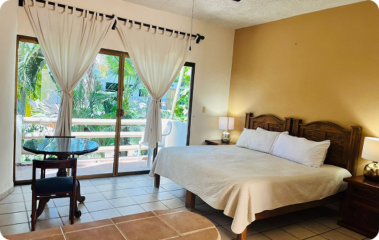 cama-king-size-con-decoracin-y-ventanas-Jr-Sencilla