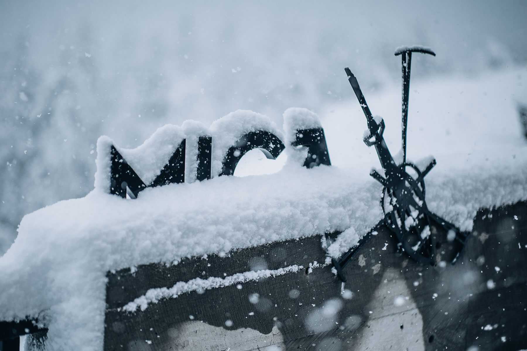 Mica Heli-Skiing lodge exterior