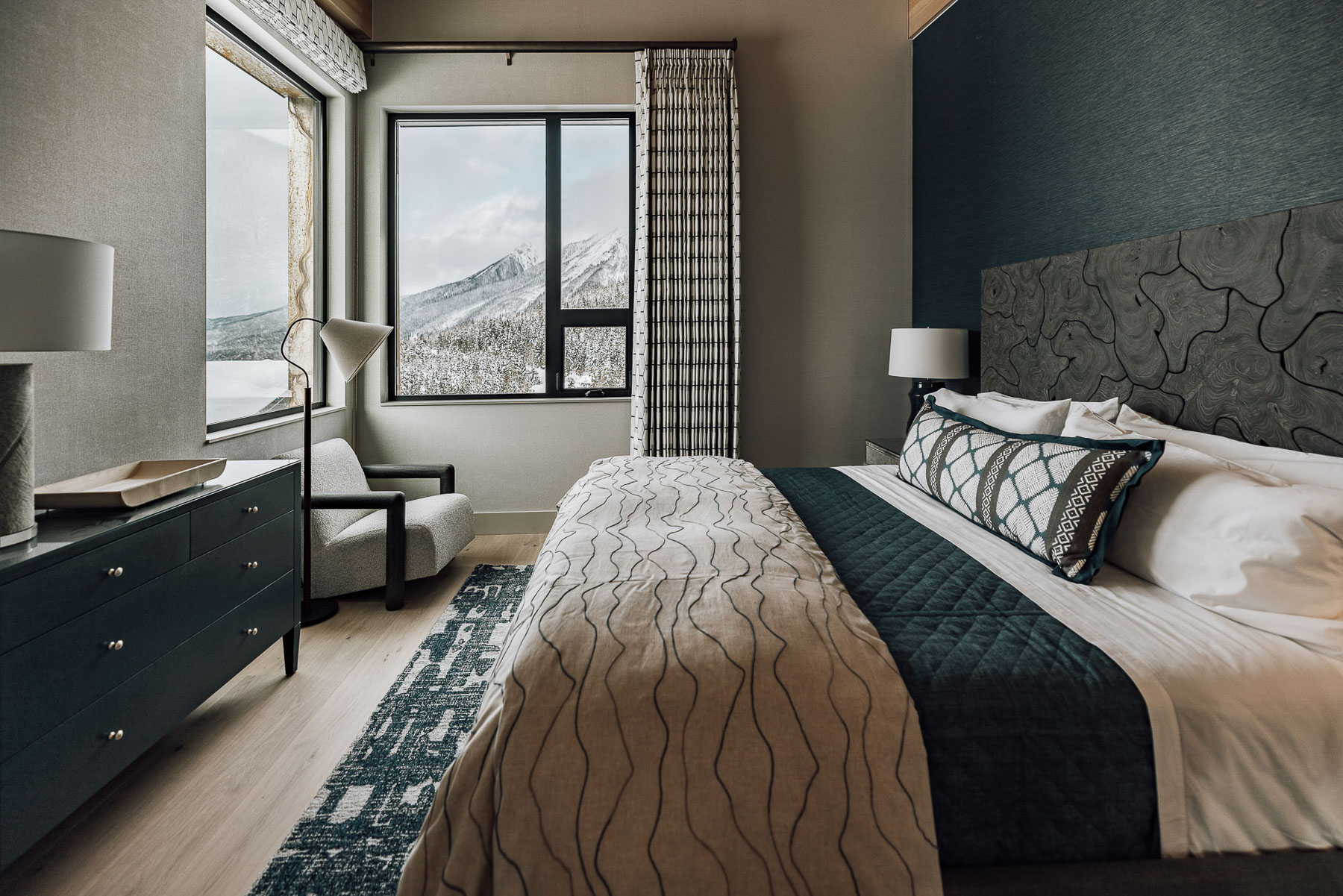 Mica Heli-Skiing lodge interior