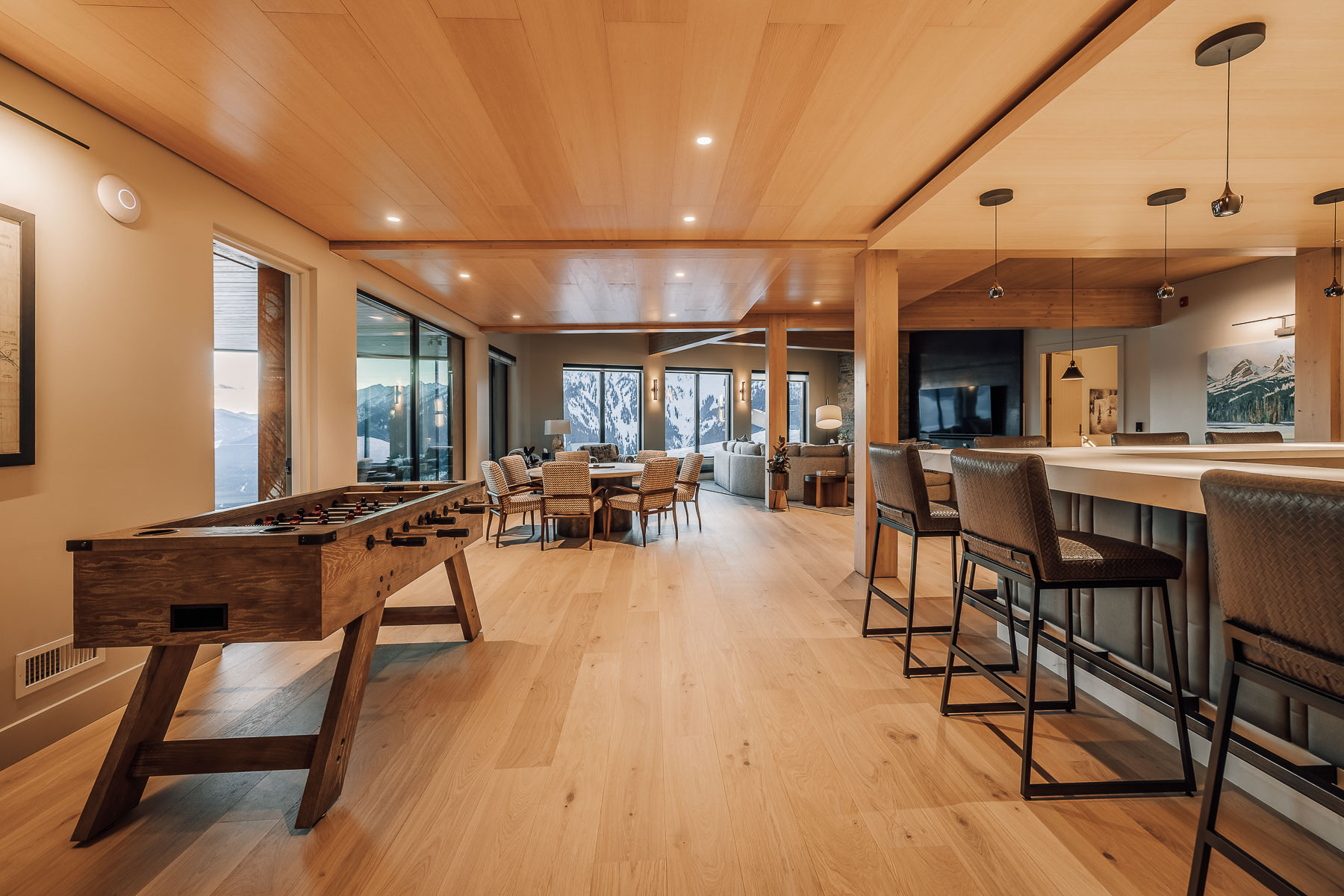 Mica Heli-Skiing lodge interior