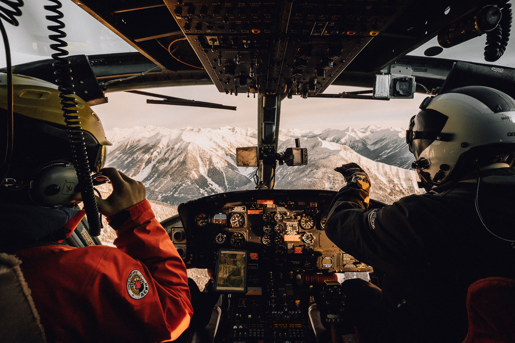 Powder skiing in Mica Heli-Skiing’s mountain terrain