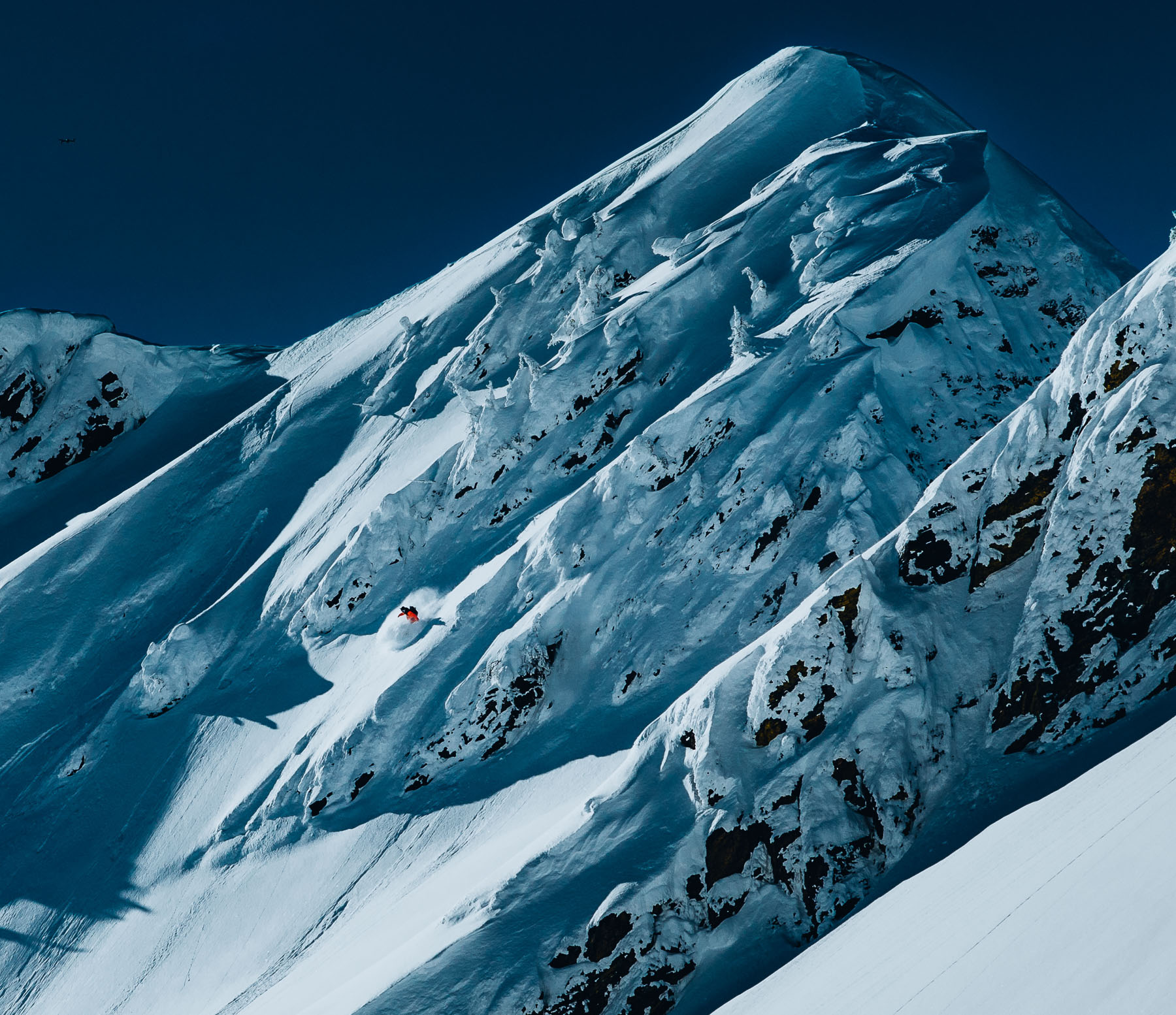 Powder skiing in Mica Heli-Skiing’s mountain terrain