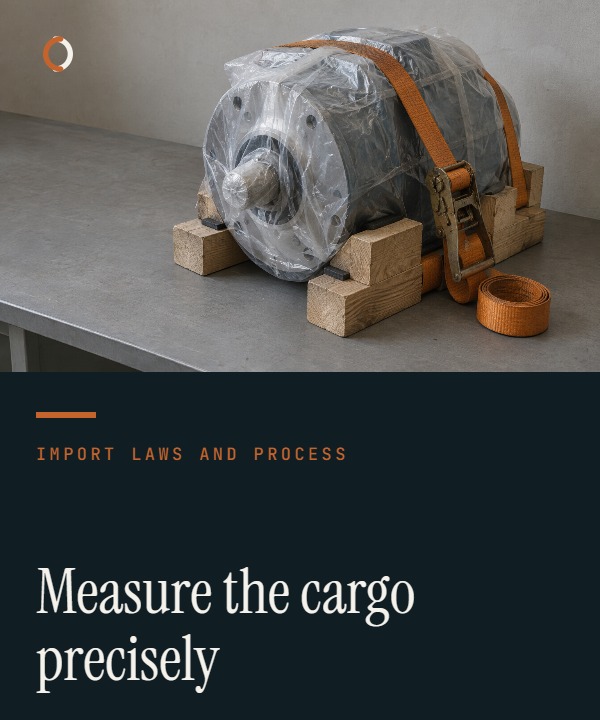 Illustrative OOG planning showing an oversized machine on a flat rack being photographed and documented for a specialist quotation.