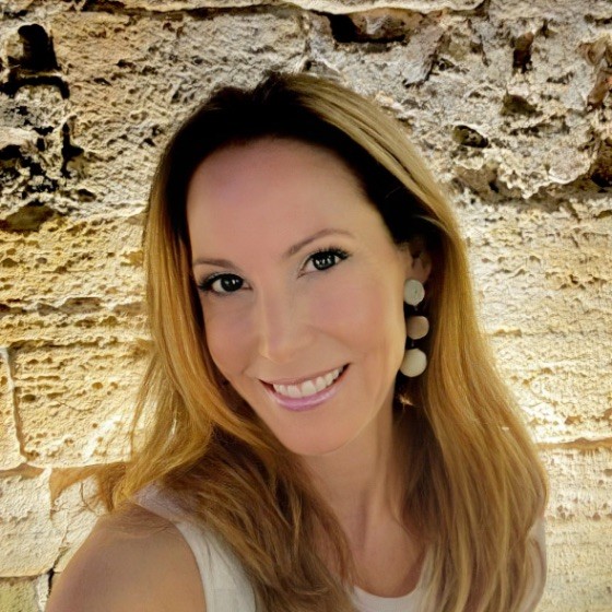Laura Yens