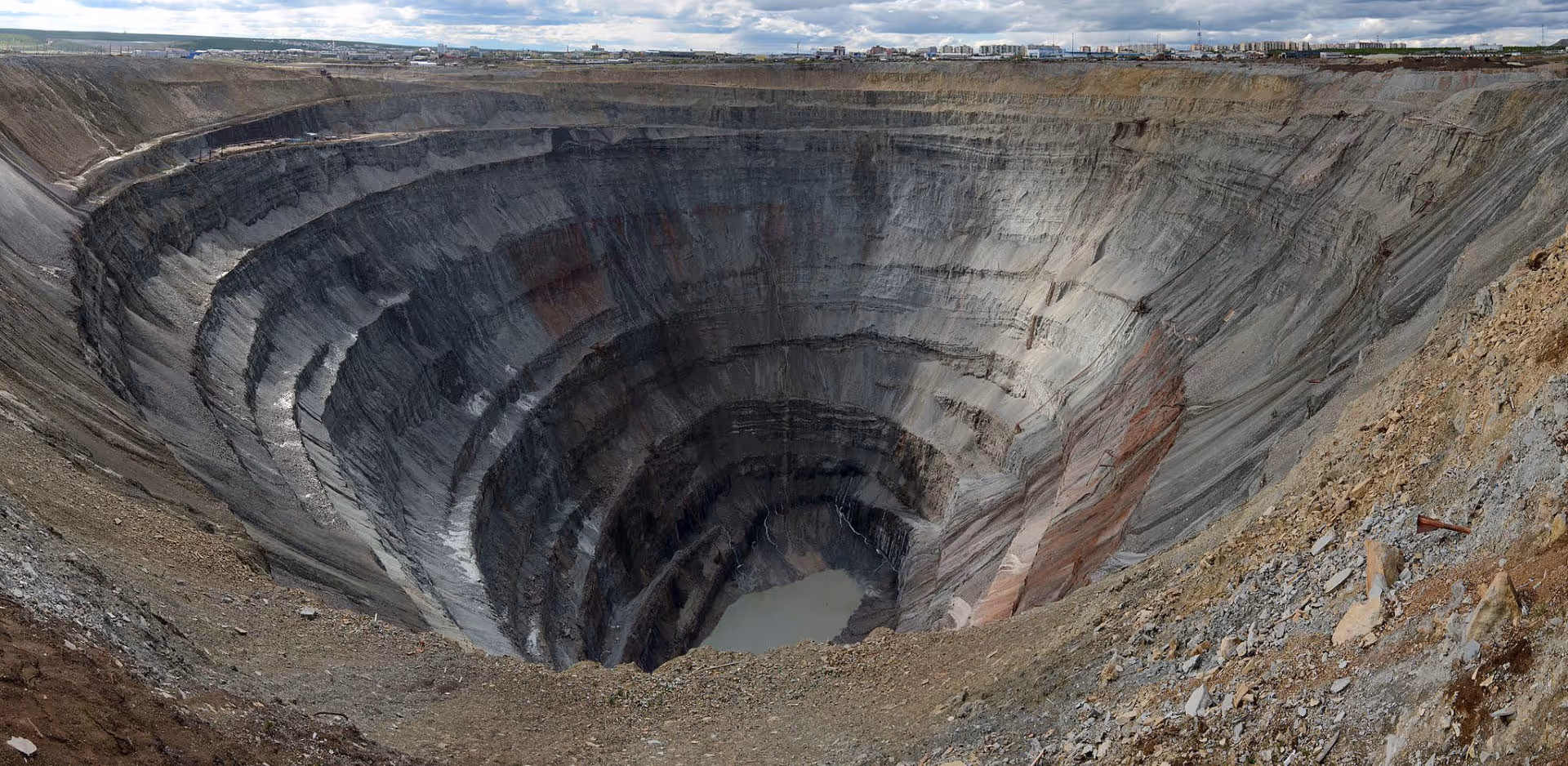 Mines industrielles : quand le système creuse sa propre tombe (1/4)