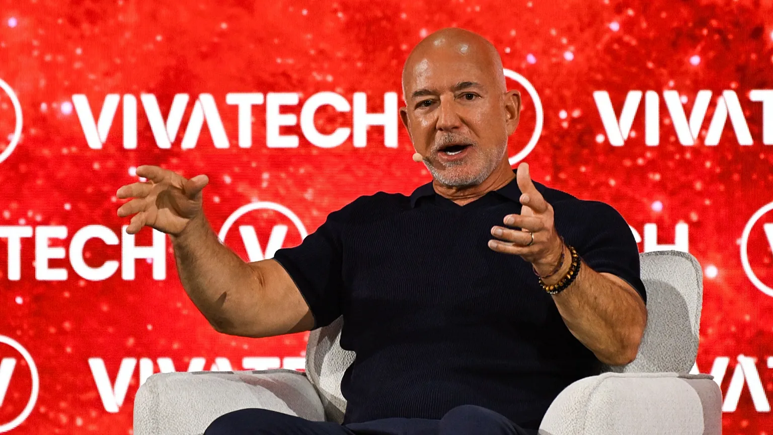 Industrializing Space to Save the Planet? Ecology, Jeff Bezos Style