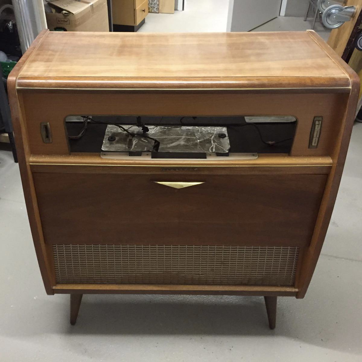 Grätz radio before restoration