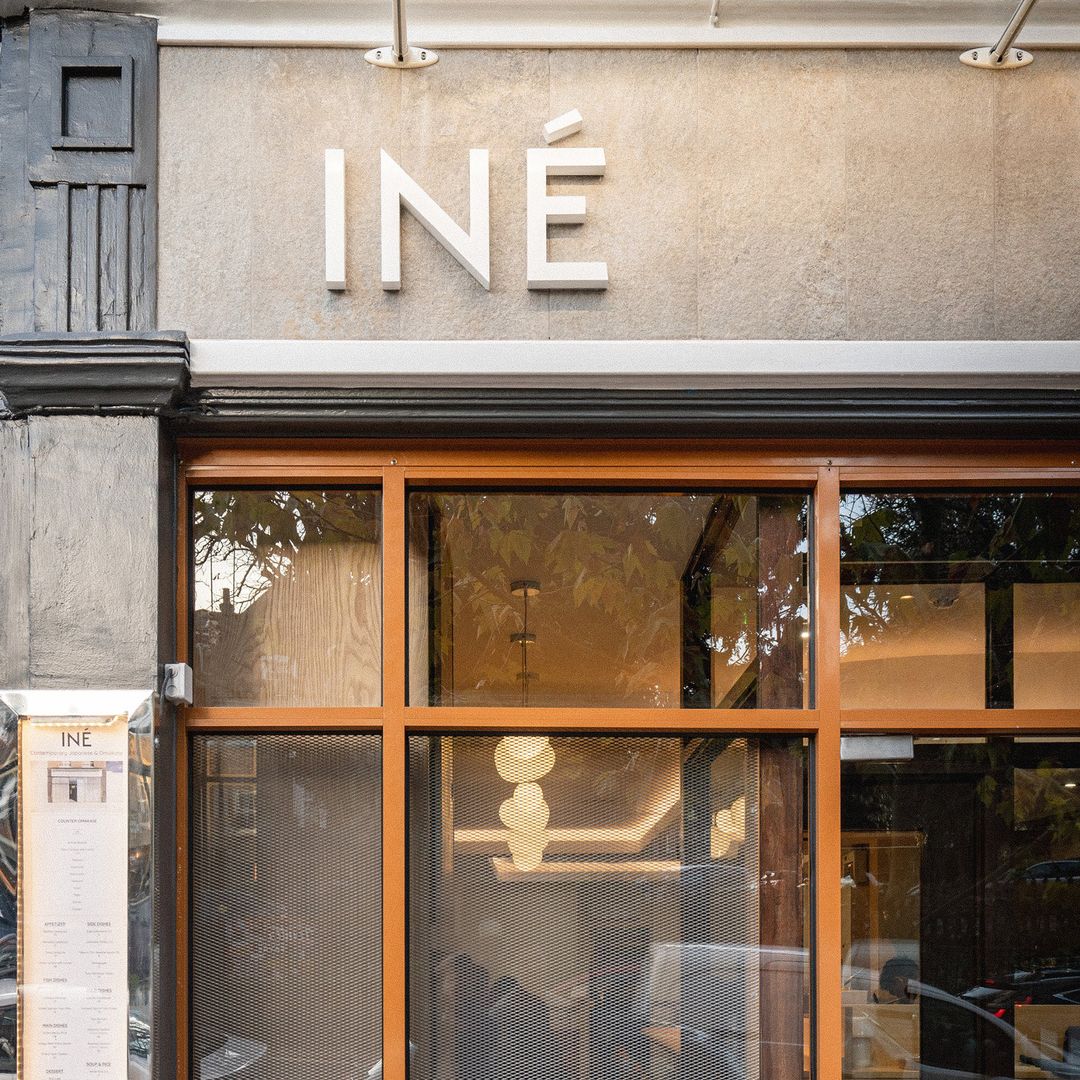 INÉ, Hampstead