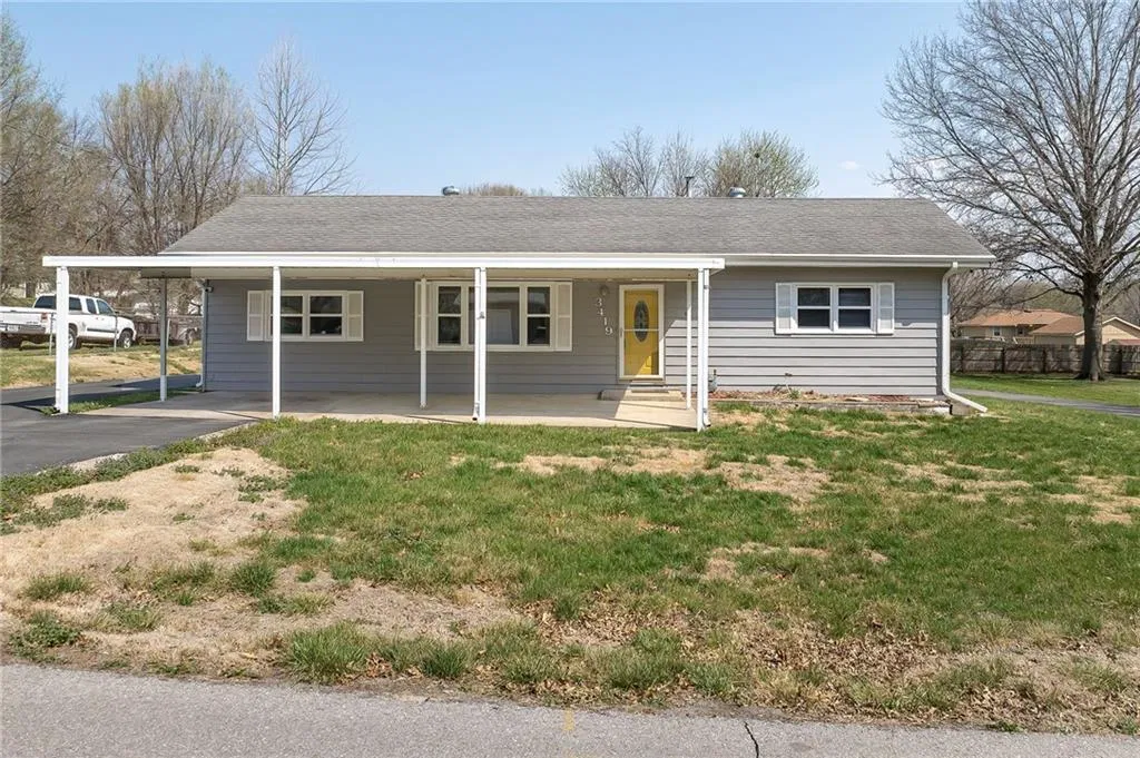 A beautiful gray ranch home in St. Joseph, perfect for first-time buyers