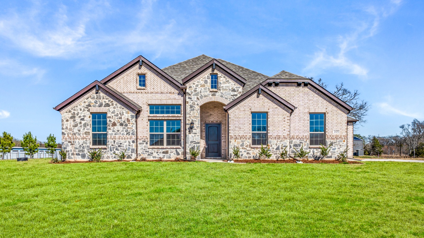 105 Norman | Brentwood III C