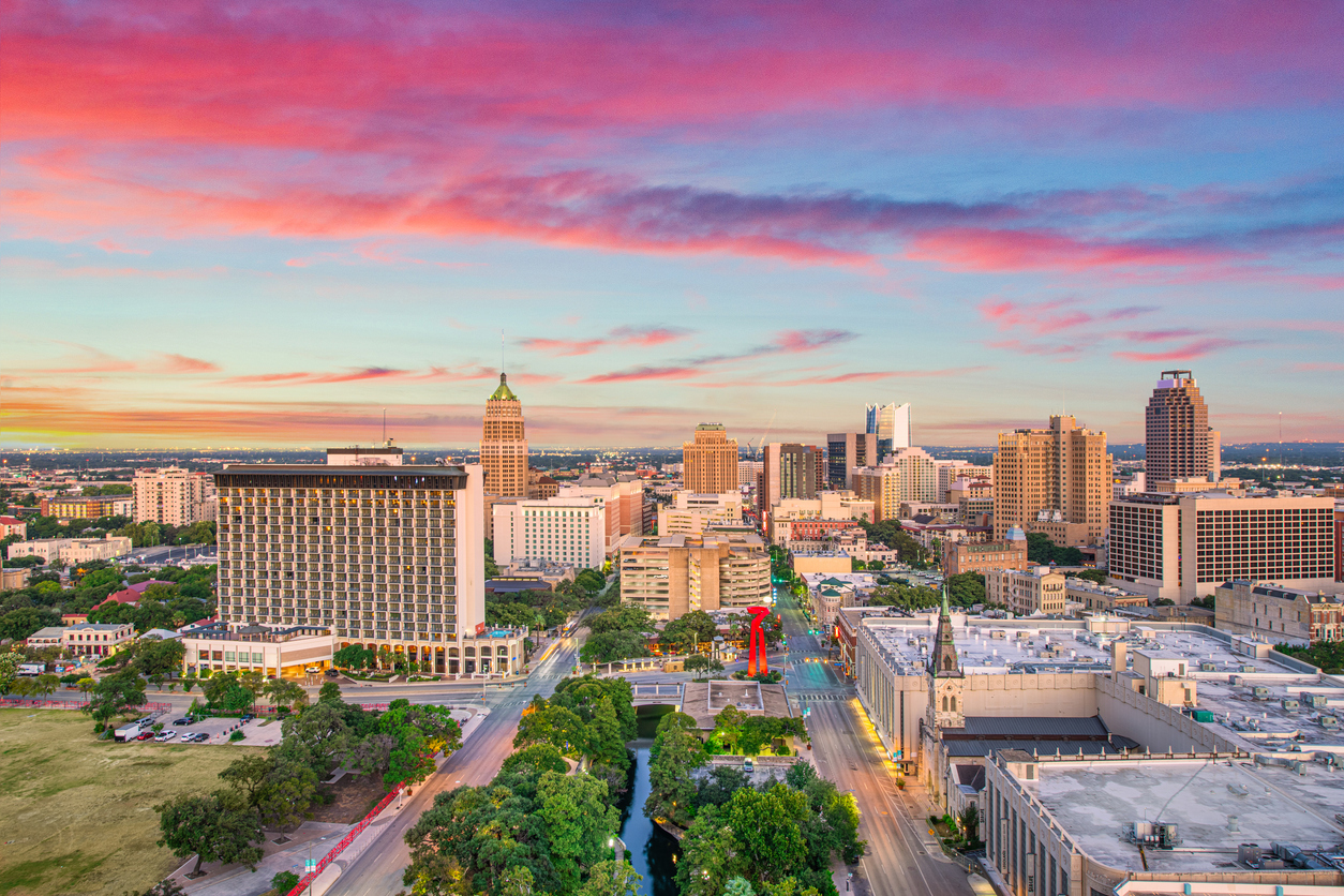 a picture of a city real estate skyline