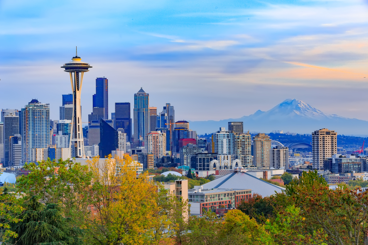 a picture of a city real estate skyline