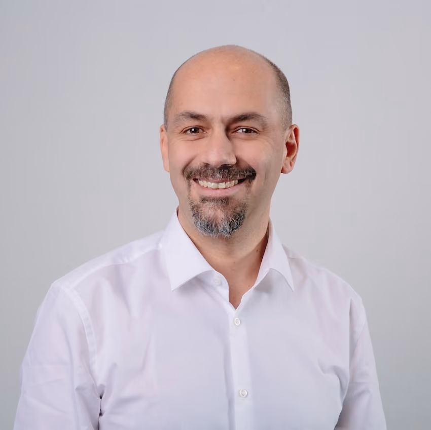 Photo of Ramin co-founder of Halbzeit.ai