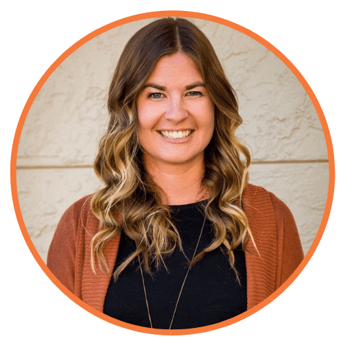 Headshot of Emily writing course reviews