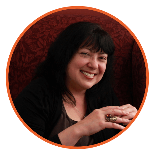 Headshot of Ruth writing course reviews