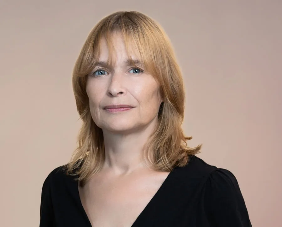 Gillian Holmes. Former editor at Penguin Random House and The Novelry Team Member