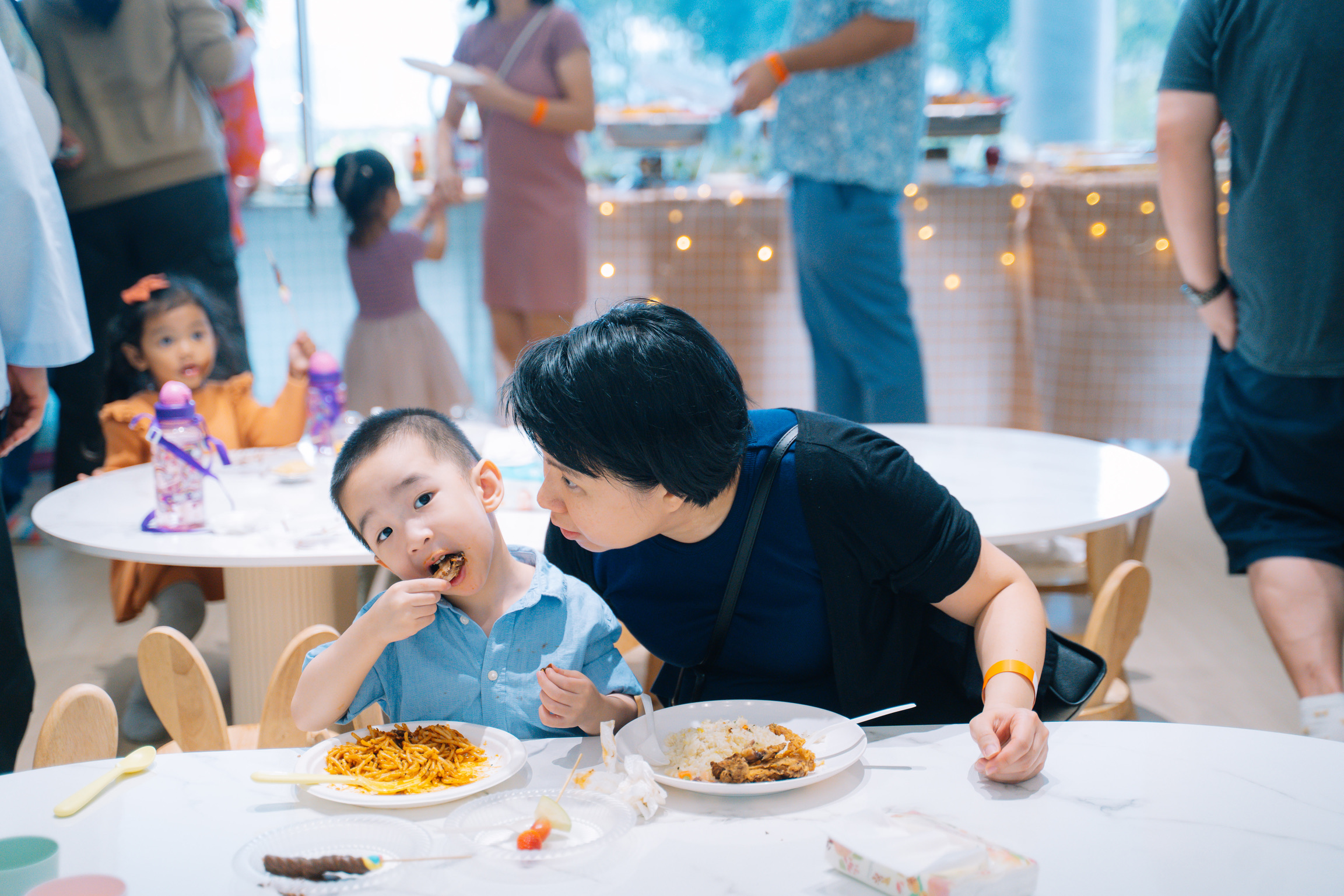 DuDU Kids Cafe Seating Area
