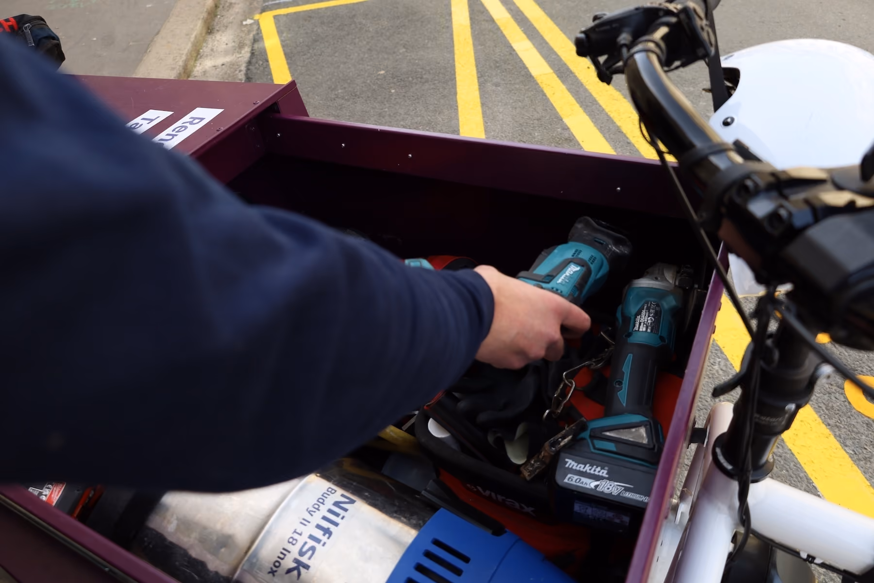 Odeur de brûlé sur installation électrique — intervention urgente Coup de clé