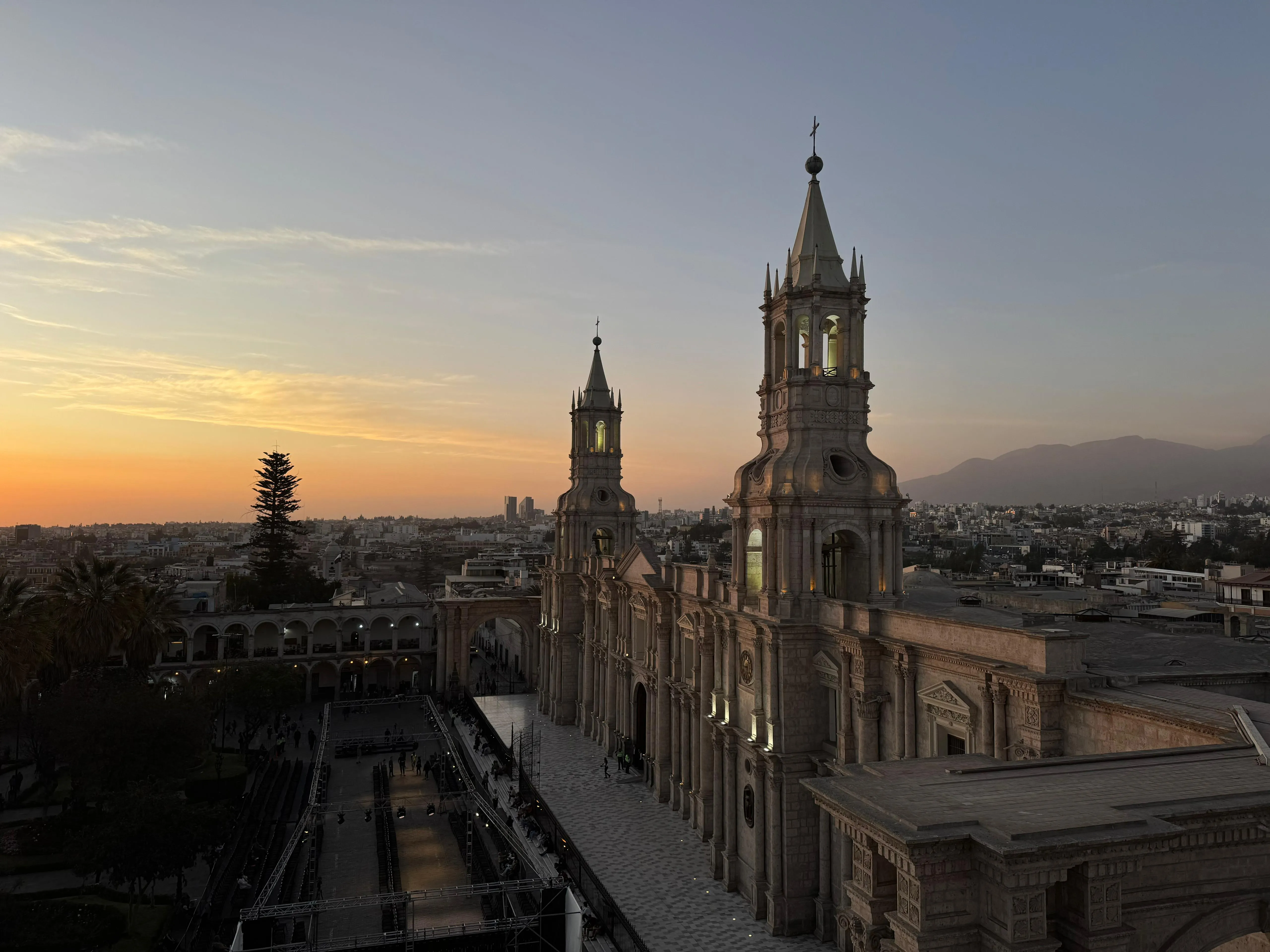 Amsterdam, Lima, Arequipa
