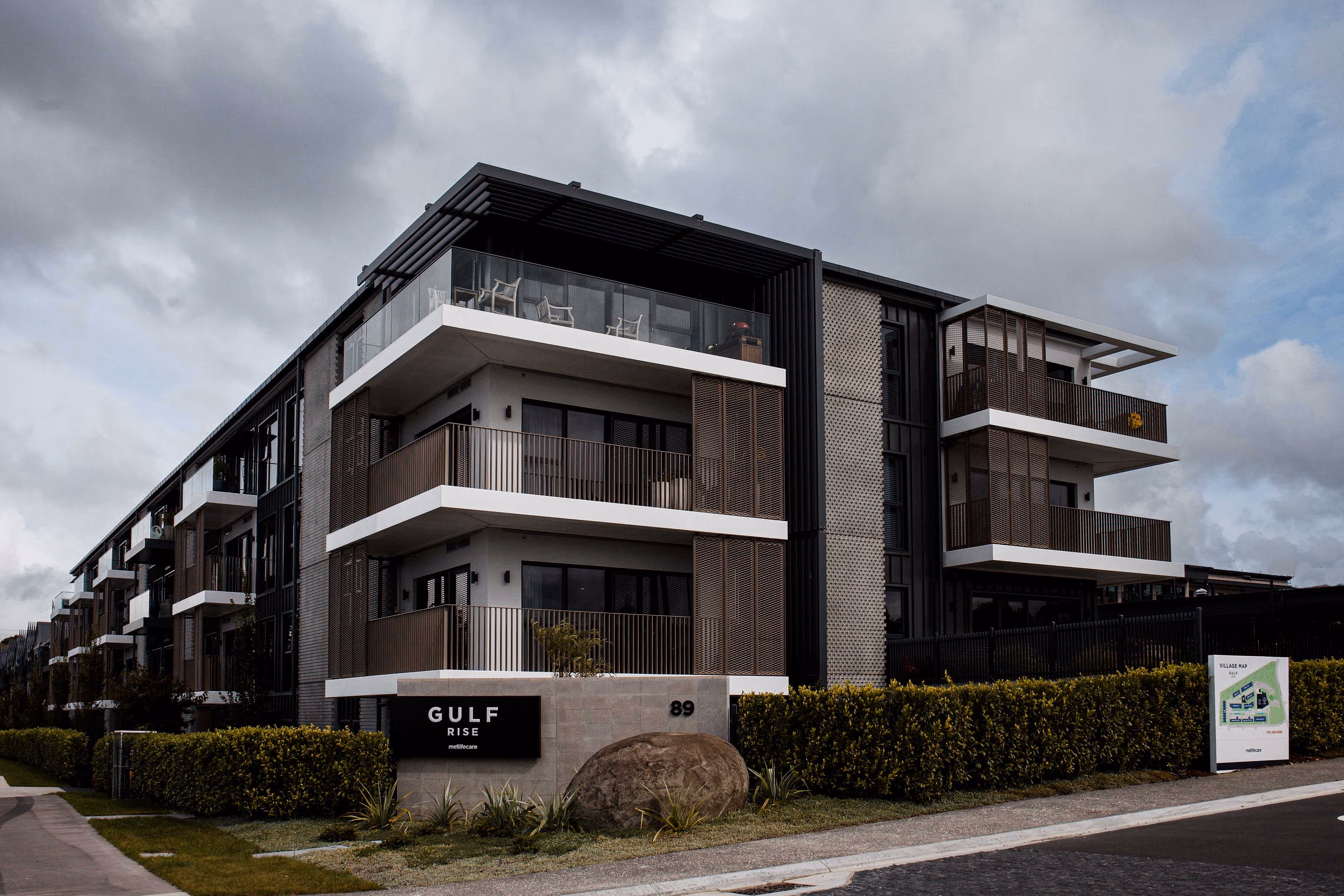 Exterior image of Metlifecare Gulf Rise Aged Care building.
