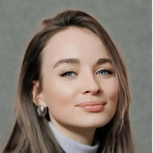 Елена Сурикова