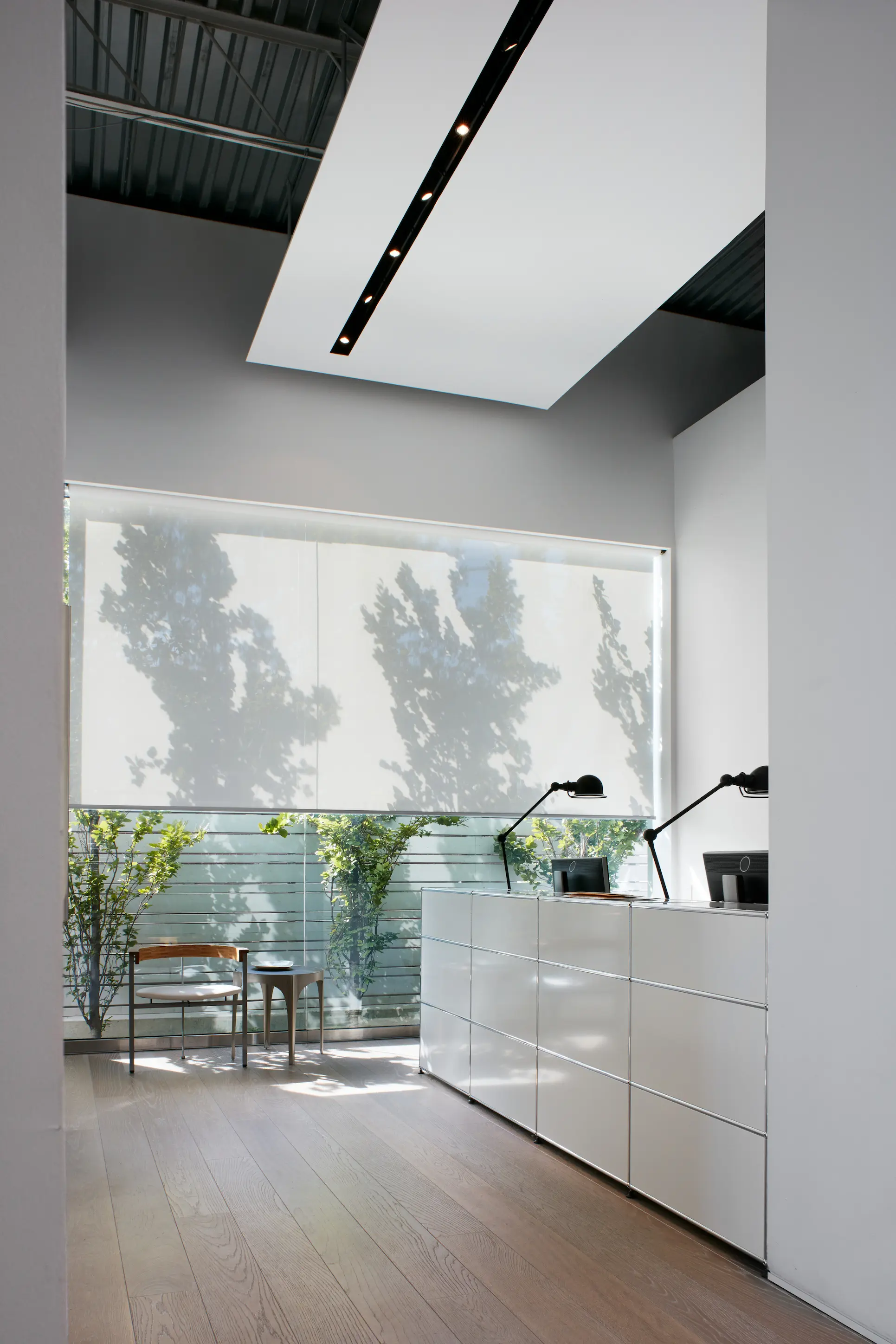 USM Haller Empfangsbereich Baden-Baden Praxis.