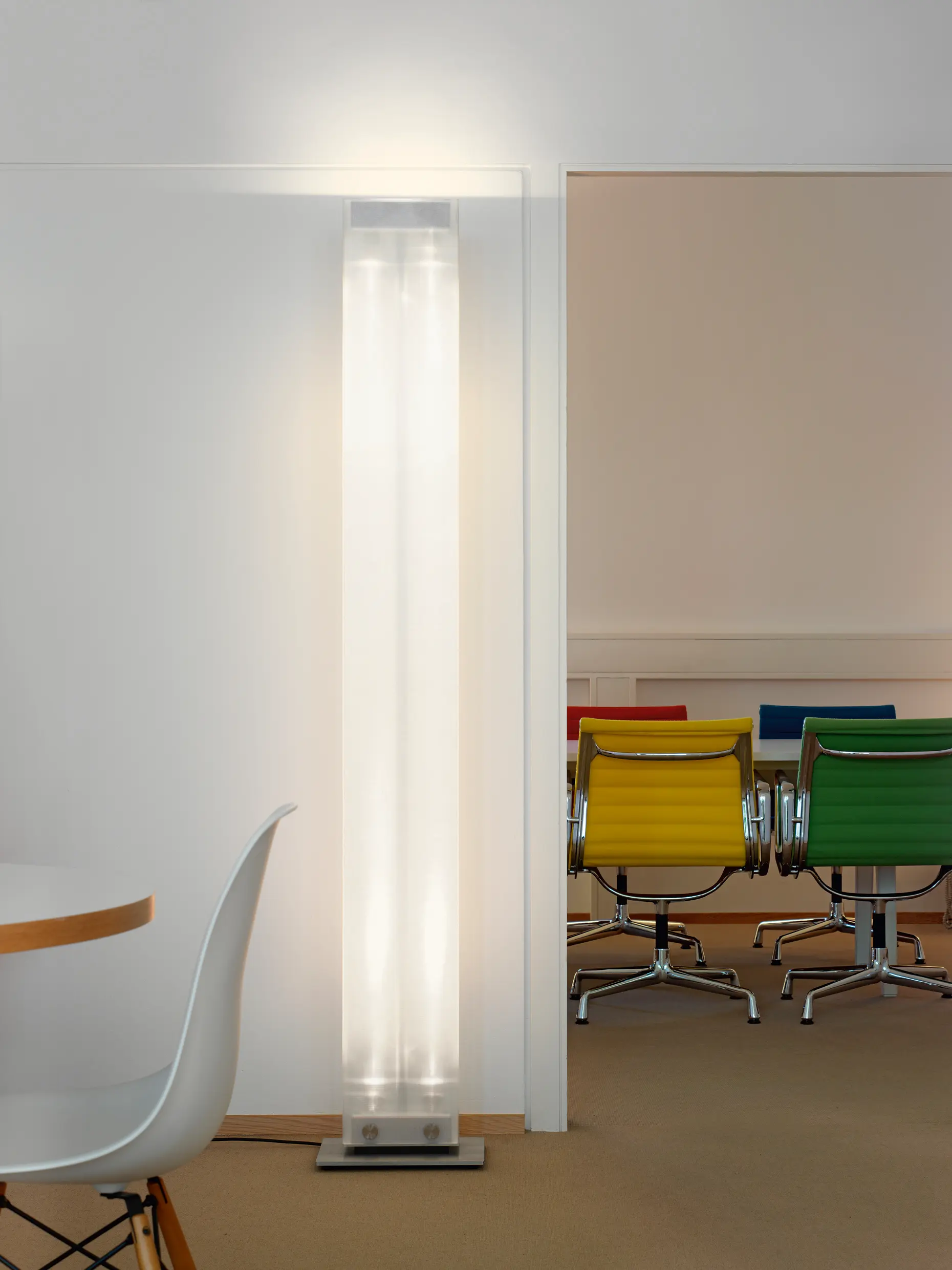 belux twilight Stehleuchte. Jetzt bei Ihrem belux Partner in Baden-Baden.