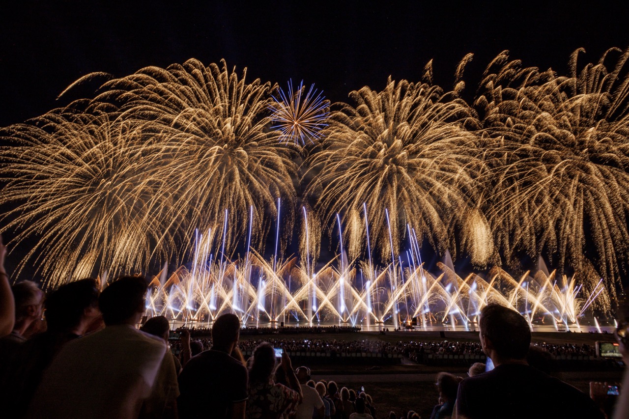 Fête du Lac d’Annecy 2026 : Cosmik Jump imagine une nouvelle façon de vivre le spectacle pyrotechnique de l'été