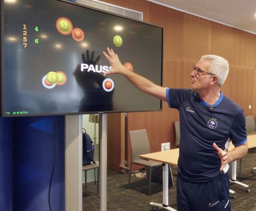 Lique 1 referees training with NeuroTracker